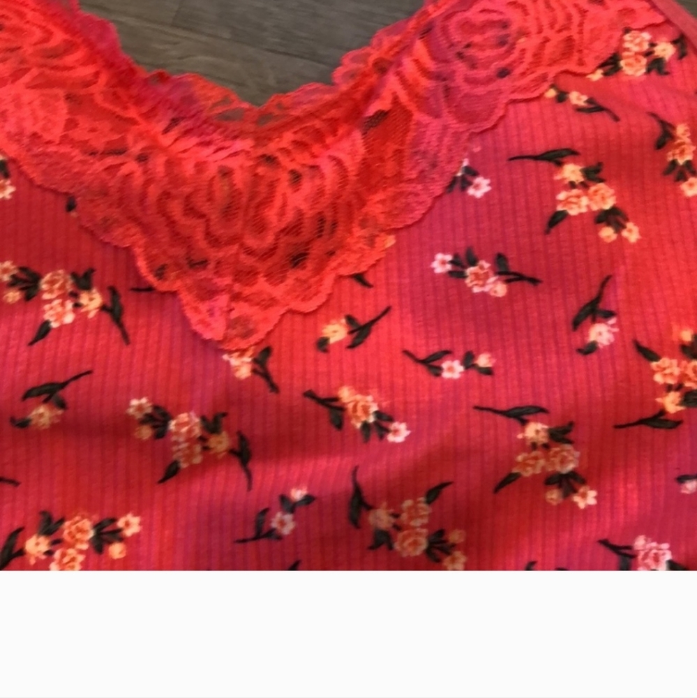 Victoria's Secret PINK Ribbed Lace Camisole Bodysuit Large Coral w/ Floral flair
